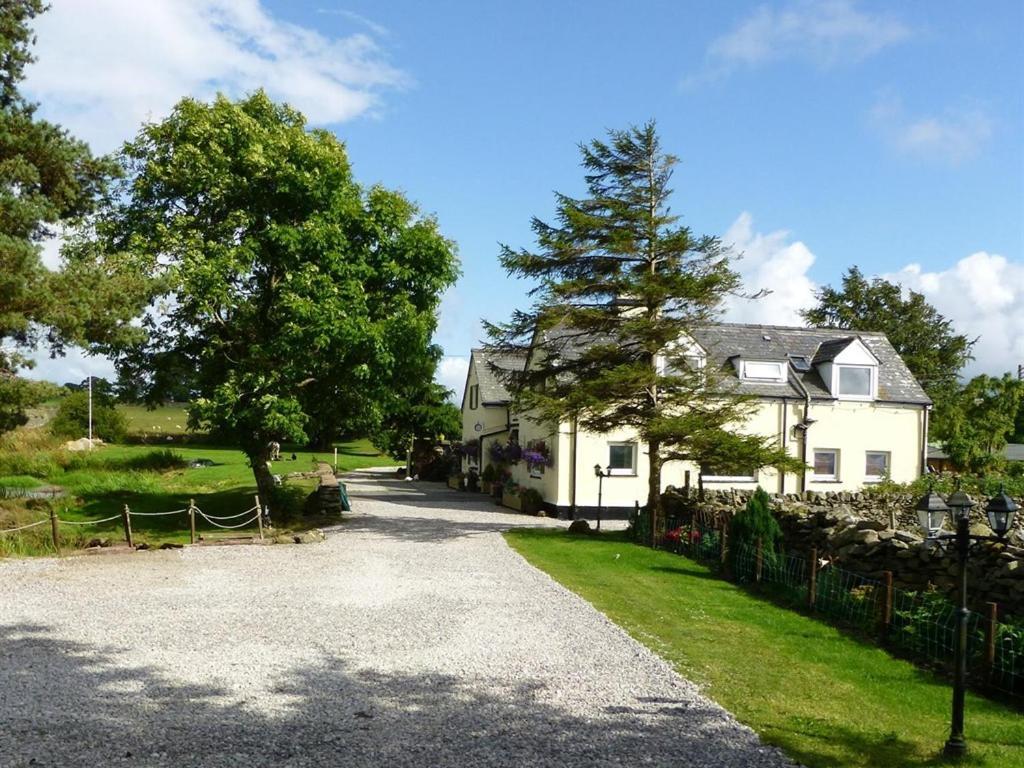 Llwyn Onn Guest House, North Wales Pentrefoelas Exterior photo